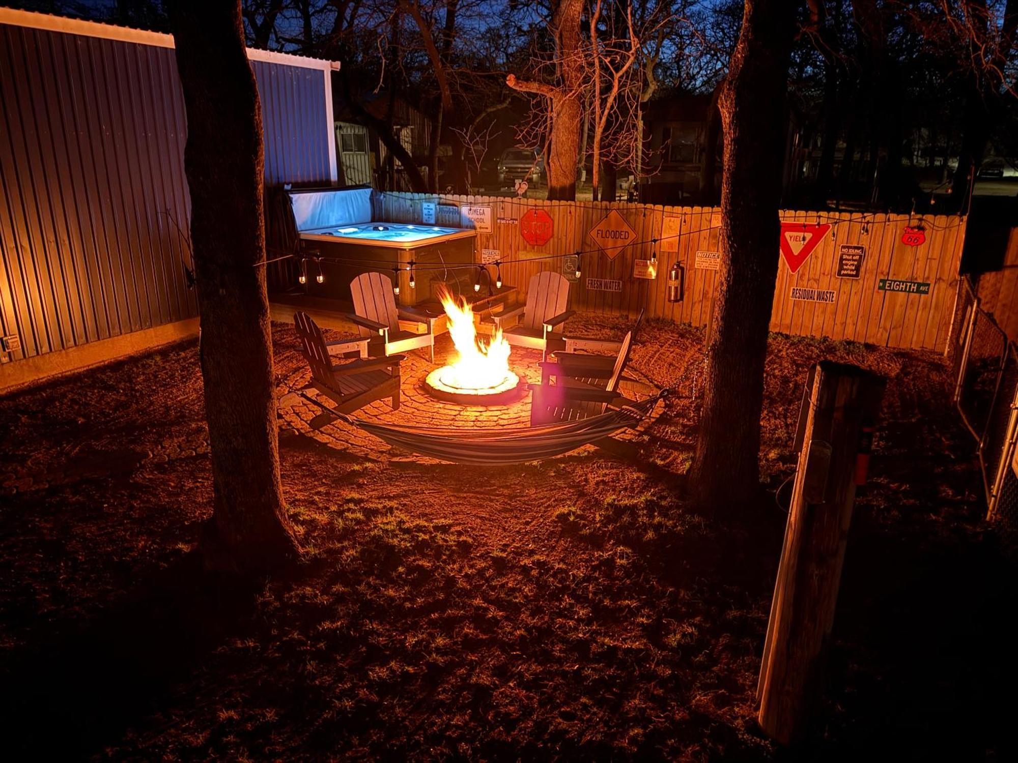 A Shore Thing-Beach-Fishing-Fire Pit-Relax-Pets Кінгстон Екстер'єр фото